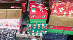 Weihnachten Im Schuhkarton - verpackte Schuhkartons im Kofferrraum 